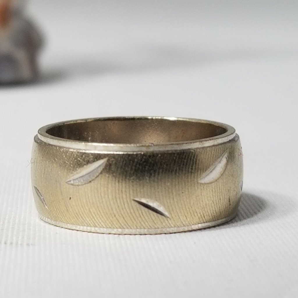 Designer Ring Band Marked 18k HGF